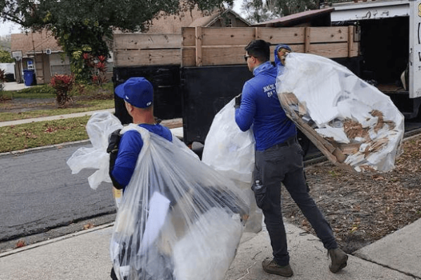 Helios Services junk removal truck serving Montreal neighborhoods