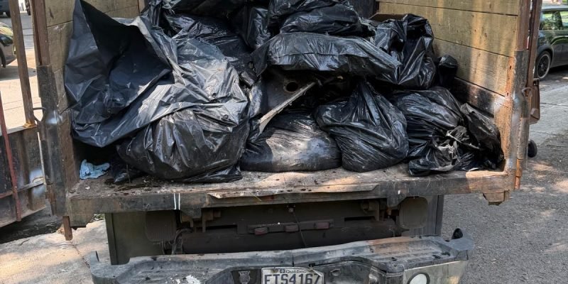 helios services team removing residential junk in montreal
